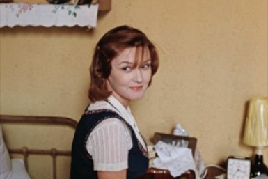 Self-made woman: этот советский фильм заставлял визжать от восторга зарубежных зрителей Скриншот из фильма (18+)