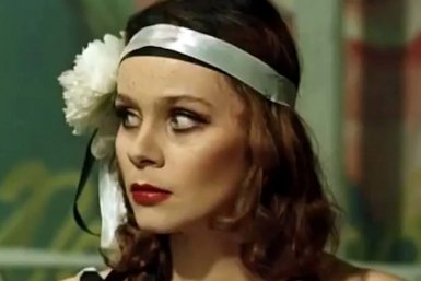 Эта советская красавица-актриса в детстве была настоящим гадким утенком Кадр из фильма (12+)