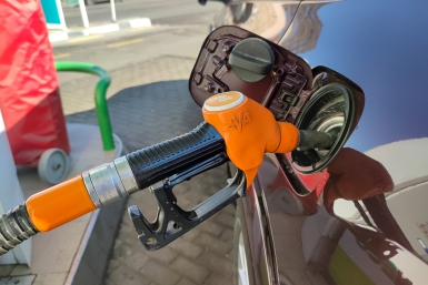 За неделю бензин АИ-92 и АИ-95 в Приангарье стал одним из самых дорогих в Сибири