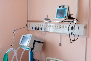 Окоченел до клинической смерти: врачи спасли пациента без признаков жизни