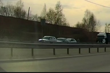 Три машины столкнулись на объездной Ново-Ленино в Иркутске