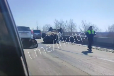 Иномарка перевернулась на объездной Ново-Ленино в Иркутске