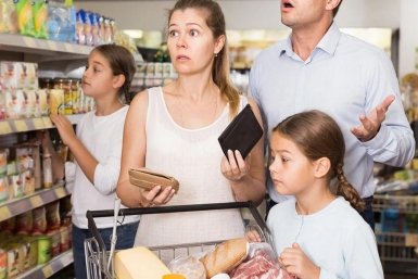 Эксперт озвучила реальную инфляцию и влияние крепкого рубля на стоимость товаров