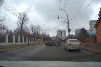 "Иркутский_автохам": кто во что горазд — ПДД “потом”, но не сейчас