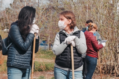28 тысяч пар перчаток: Иркутск расчищали от мусора в общегородской субботник