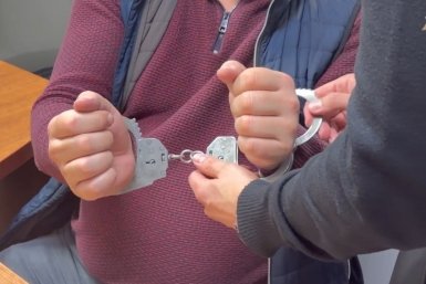 В Иркутске задержан руководитель компании за коммерческий подкуп на 3 млн рублей