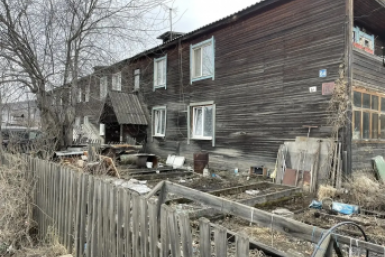 Аварийный дом в Бодайбо не расселяют более 10 лет - возбуждено уголовное дело