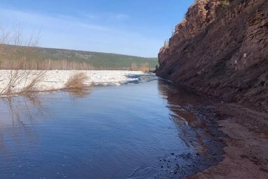Из-за ледового затора на Лене подтопило участок трассы Иркутск — Жигалово