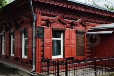 Дом 1903 года постройки продают в Иркутске