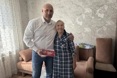 Депутаты думы Иркутска поздравили ветеранов с предстоящим Днём Победы