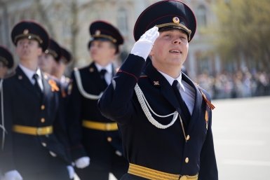 С честью и гордостью в сердце храним: Иркутск отпраздновал 81-ю годовщину Победы