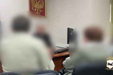 Пожилая пара из Иркутска чуть не лишилась 3,5 млн рублей из-за аферистов