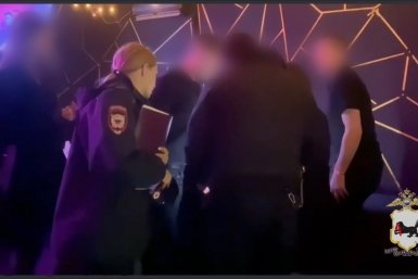 В Иркутске полицейские нагрянули в ночные заведения во время профилактических рейдов
