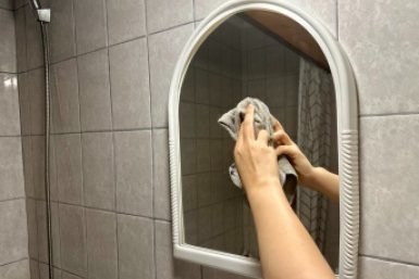 Опрыскиваю зеркало в ванной этим составом: больше не запотевает от слова совсем - чистота идеальная