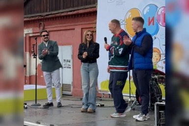 Ани Лорак выступила перед юными пациентами в День защиты детей тг-канал (18+) &quotDoctor Ura/ Юрий Козлов&quot