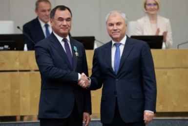 Депутату ГД РФ Тену Сергею Тену вручён орден Дружбы Пресс-служба парламентария