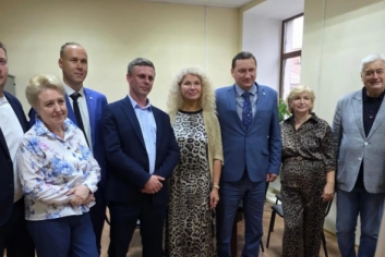 В Иркутске начал работу центр по сохранности жилья для детей-сирот Правительство Иркутской области