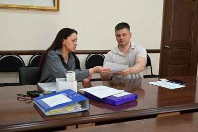 Павел Харитоненко от партии &quotЯблоко&quot подал документы в избирком Приангарья Избирком Иркутской области