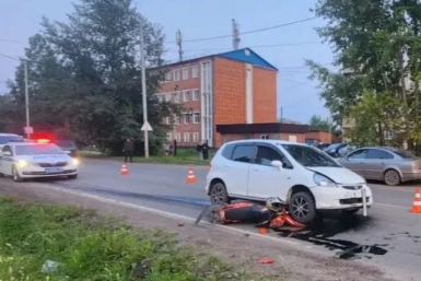 В Братском районе пьяный водитель столкнулся с мотоциклом - пострадали подростки
