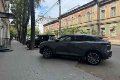 Автохамы на улице Пятой Армии в Иркутске Неравнодушный читатель