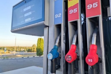 Бензин АИ-95 вновь продают в Бодайбо: за 1 литр придется заплатить 120 рублей