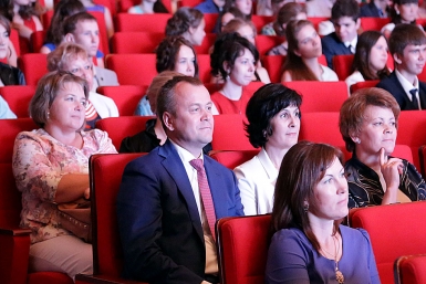 Губернаторский бал-2015 Мария Оленникова, IrkutskMedia
