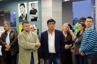 Евгений Семенов и Трофим Чернов, директор Регионального центра инжиниринга Мария Оленникова, IrkutskMedia