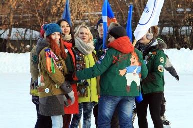 Студенческие отряд в бойцовках Мария Оленникова, IrkutskMedia