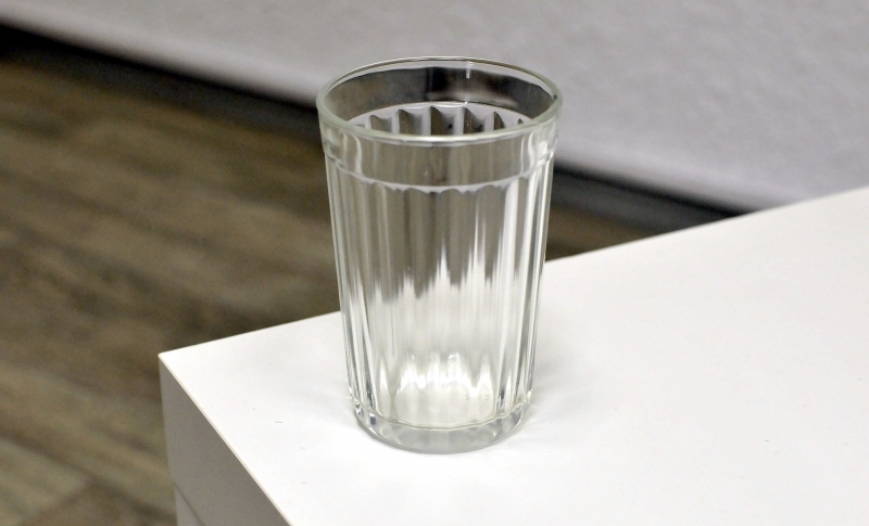 Рекомендуется на ночь ставить у изголовья стакан с чистой водой Илья Табаченко, ИА PrimaMedia