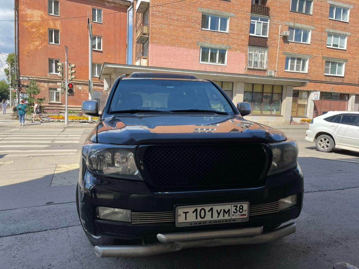 Парковка на тротуаре, Свердлова
