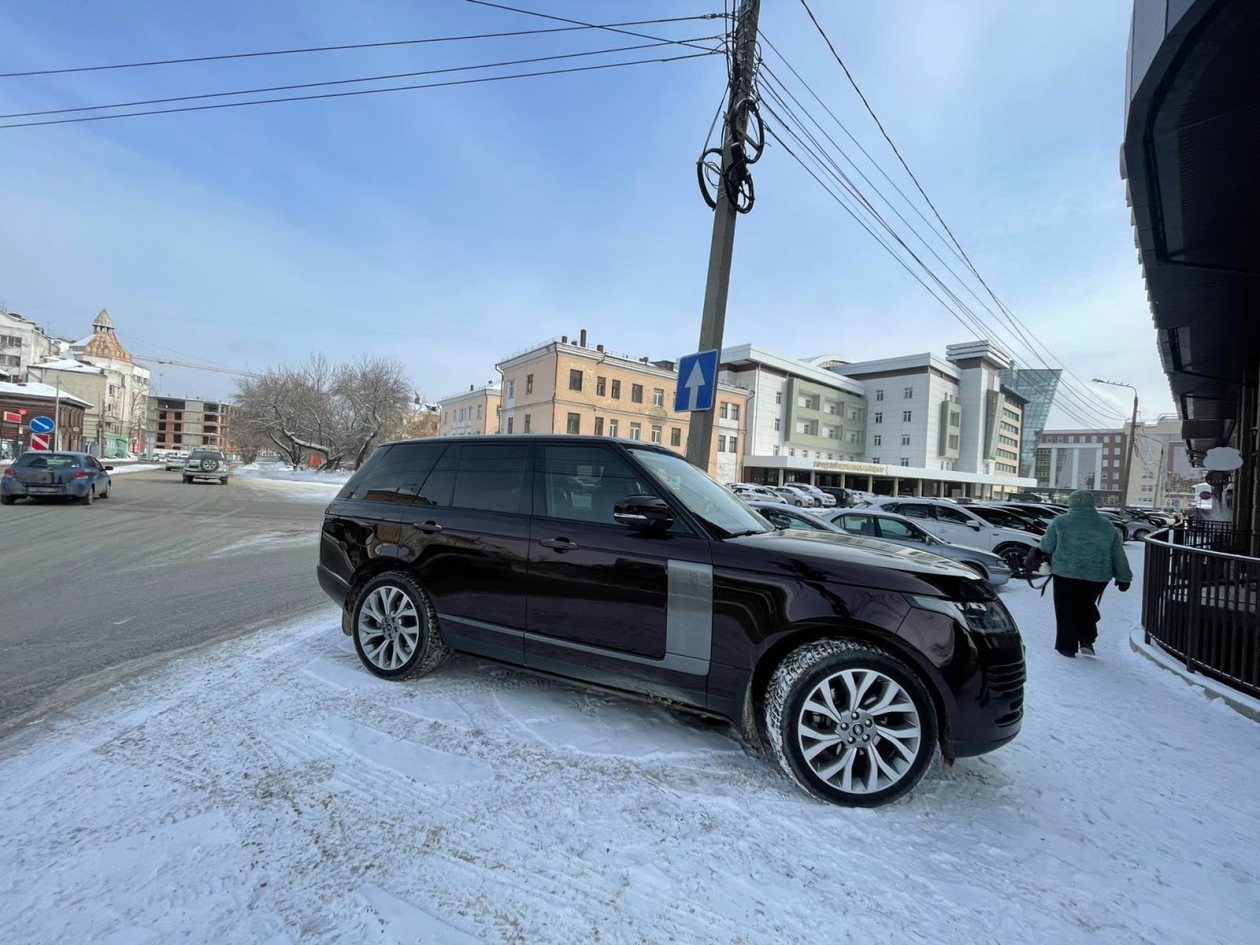 Нарушитель правил парковки