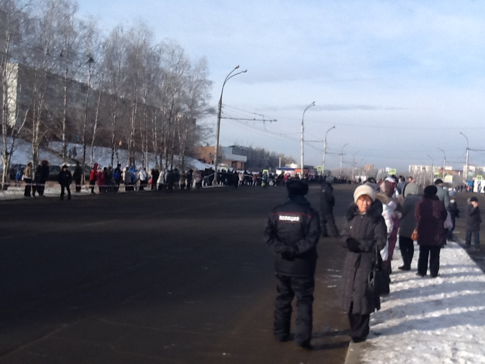 Солнечный готовится к встрече Эстафеты Олимпийского огня. Проспект Жукова, Фото с места события из других источников