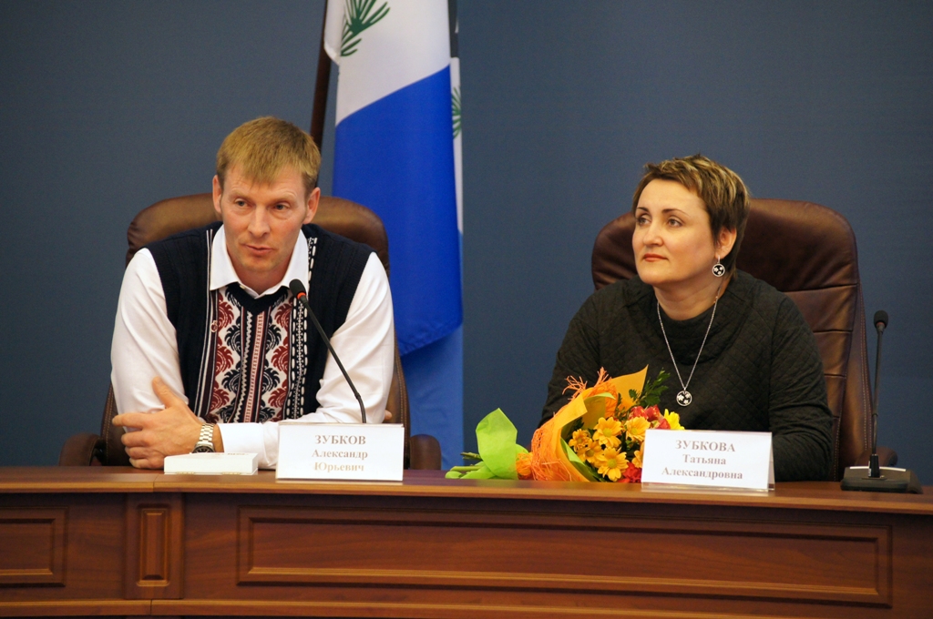 Александр и Татьяна Зубковы, Фото с места события собственное