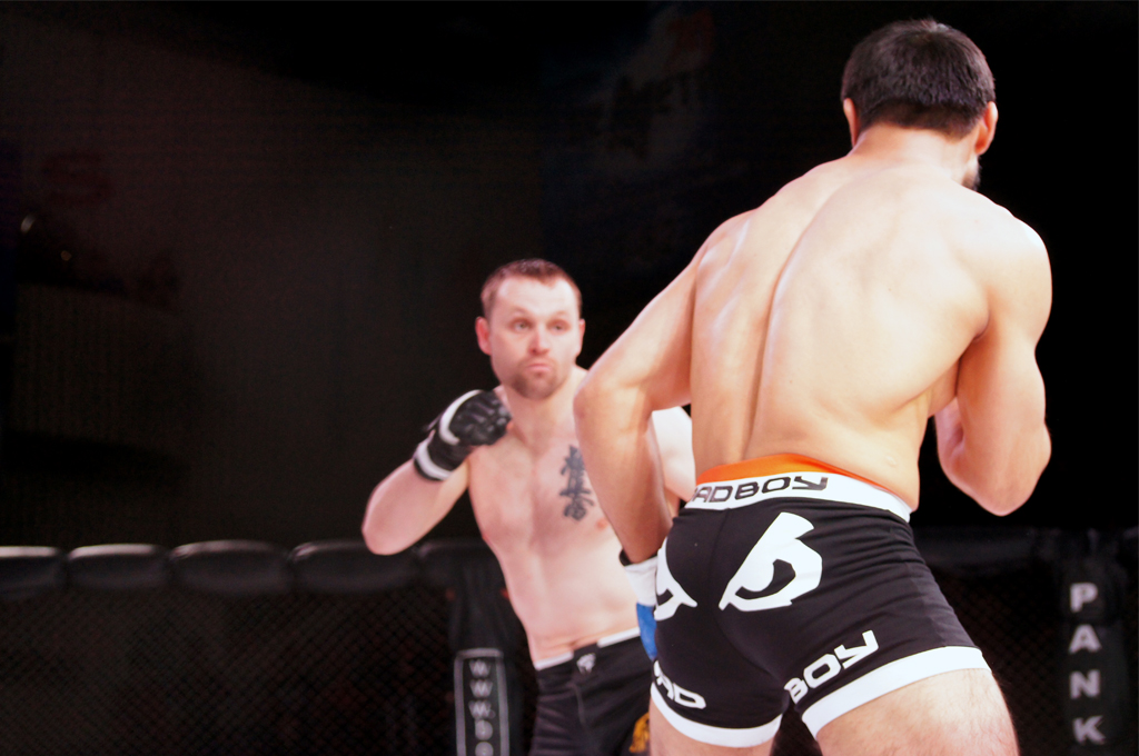 Схватка между тренерами, Фото с места события собственное