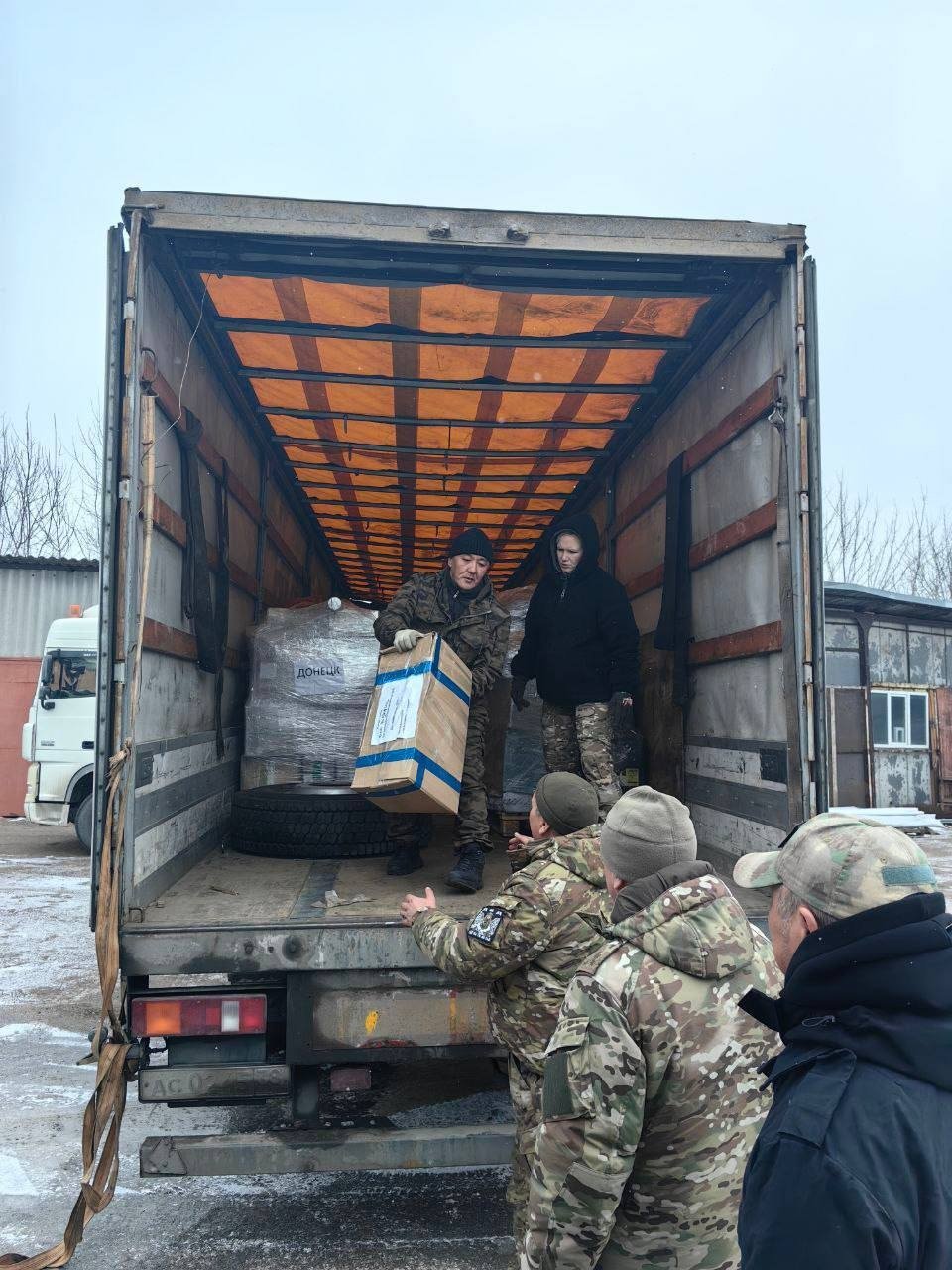 Гуманитарный груз АО &quotТруд&quot доставили в зону СВО в канун Дня защитника Отечества Предоставлено пресс-службой АО &quotТруд&quot