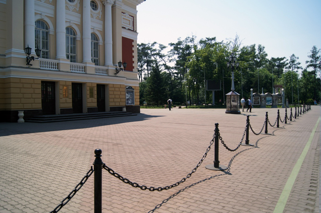 Зеленая линия у Драмтеатра в Иркутске, Фото с места события собственное