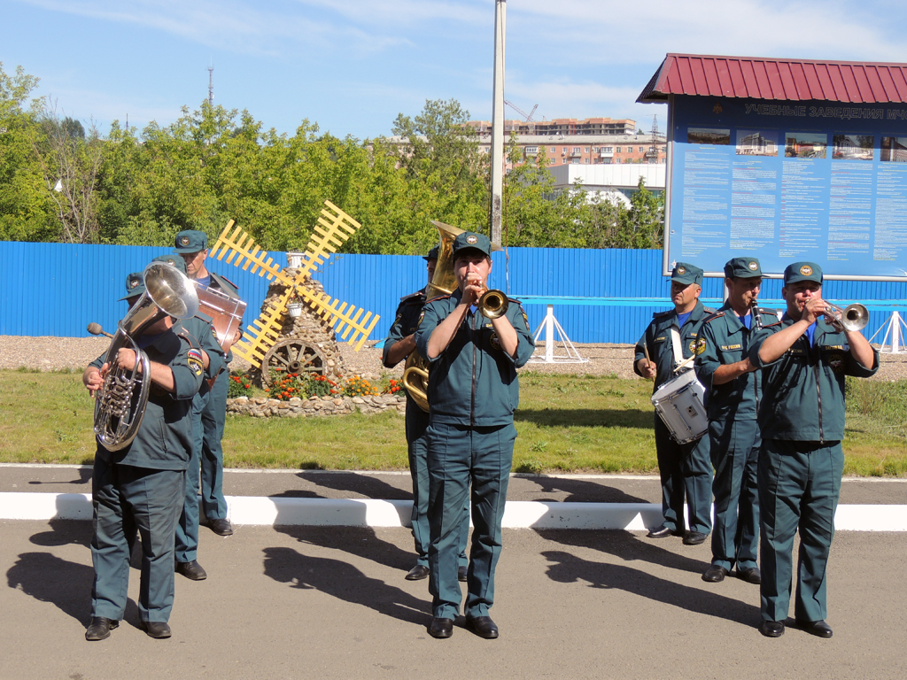 Оркестр, Фото с места события собственное