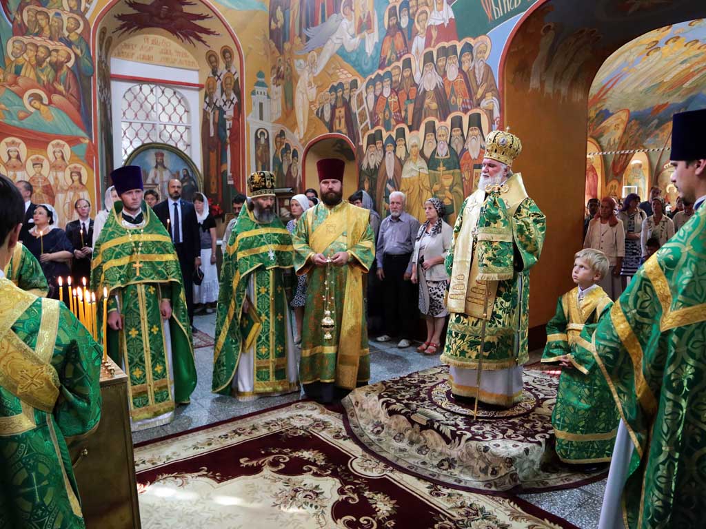 Особое богослужебное действо, Фото с места события собственное