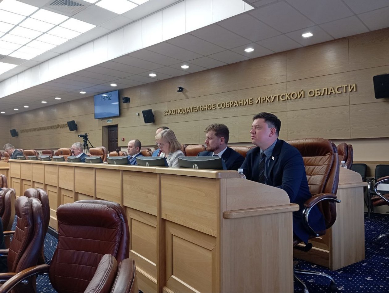Руководители фракций в Заксобрании Приангарья подвели итоги работы за 2025 год ИА IrkutskMedia