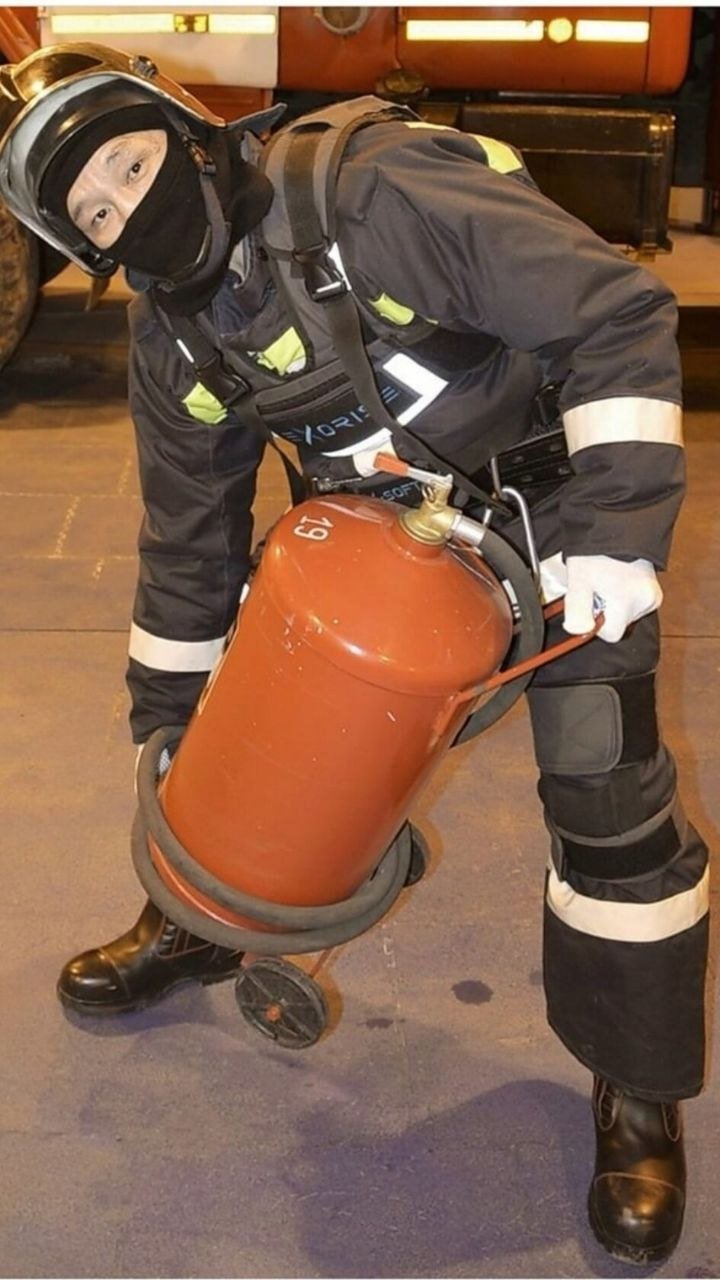 Полюс