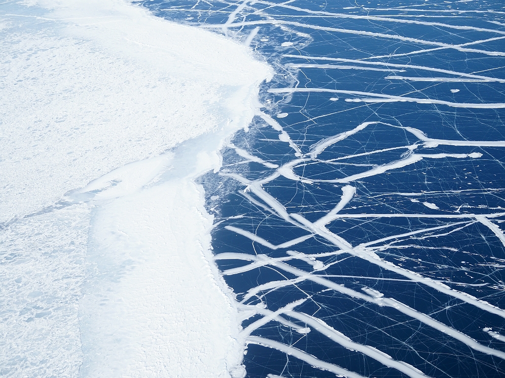 Появились подробности происшествия с гибелью туристов в УАЗе на льду Байкала Владислав Костин, ИА IrkutskMedia