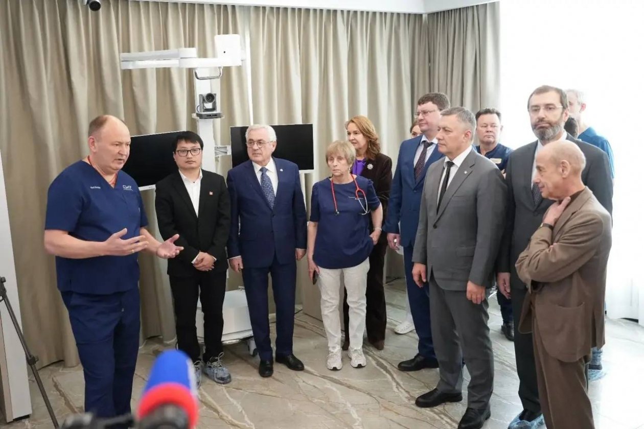 В детской областной больнице Иркутска открылся центр телемониторинга здоровья Пресс-служба облправительства