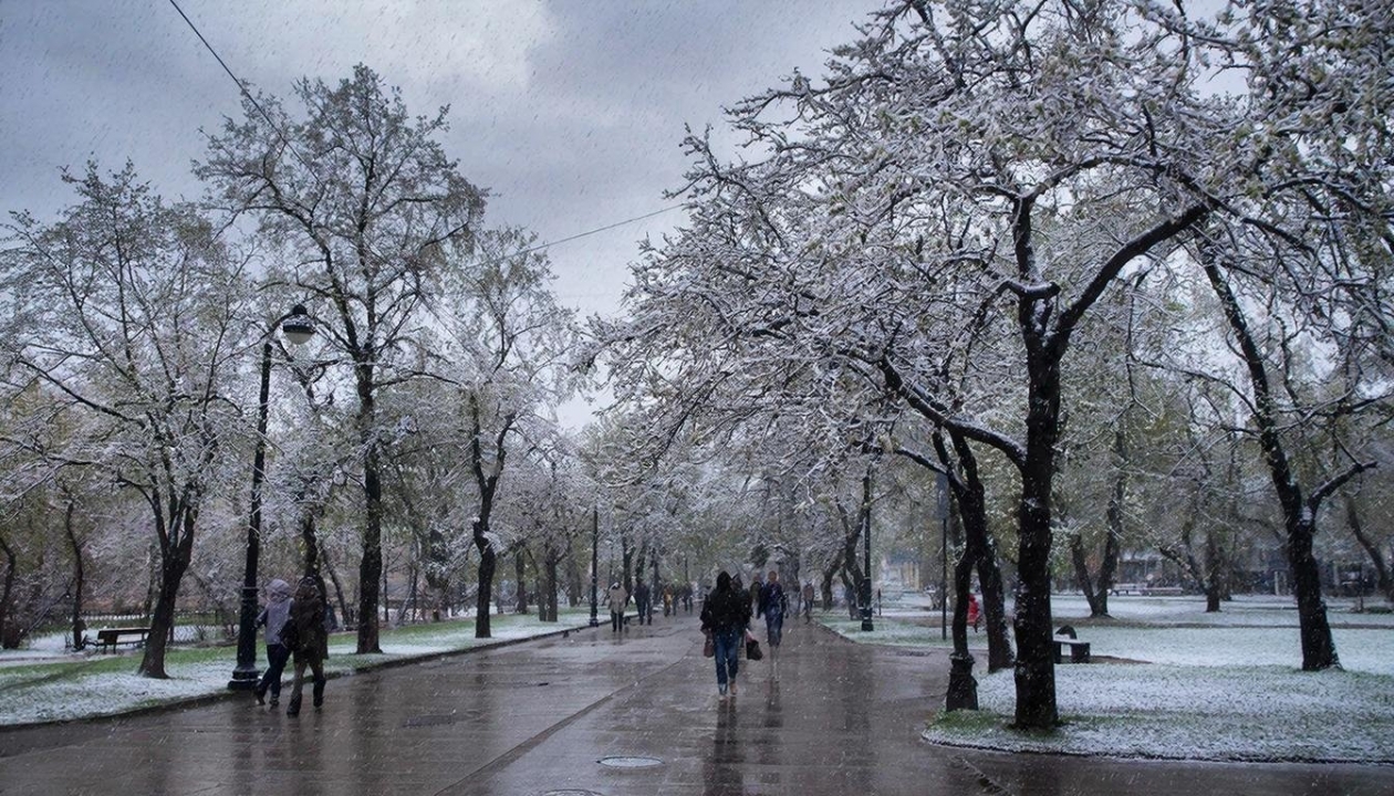 Снег и ветер - погода ухудшится в Иркутской области 2 апреля Kandinsky by Sber AI (18+)