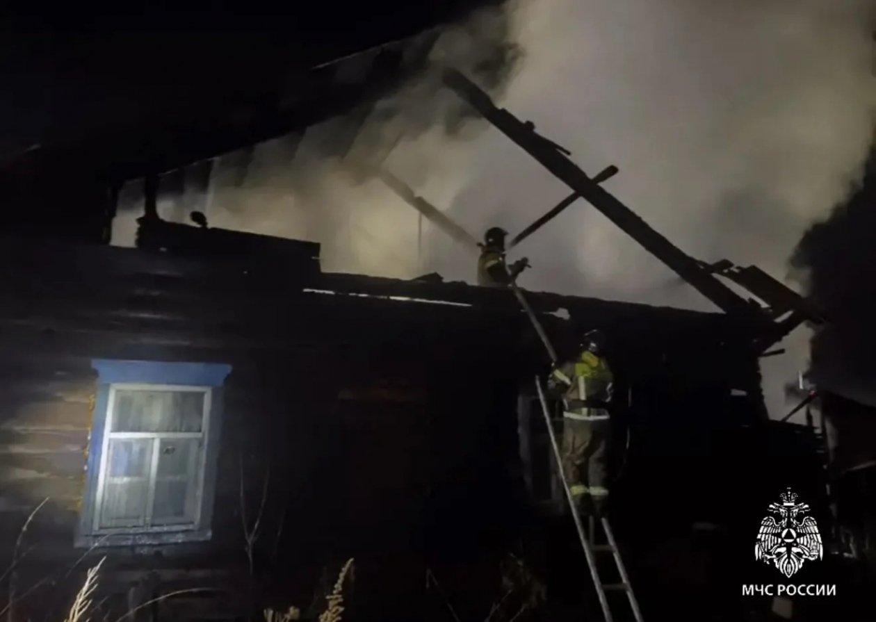 55-летний мужчина погиб при пожаре в Жигалово  Пресс-служба ГУ МЧС России по Иркутской области