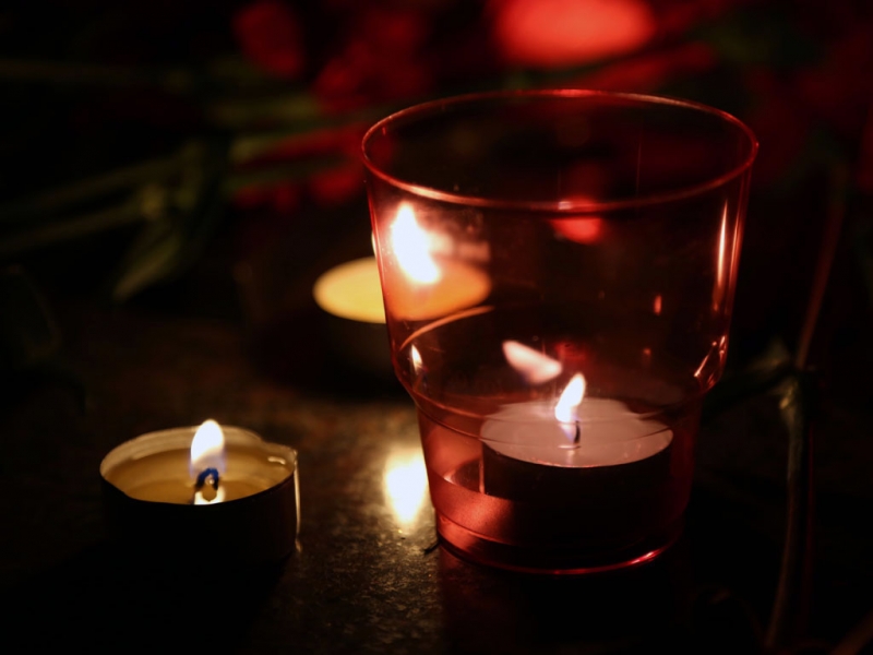 Свеча, Траур ИА IrkutskMedia