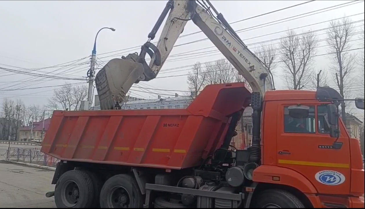 Земляные работы начаты на месте коммунальной аварии в Иркутске Оператор тепловых сетей в Телеграме (18+)