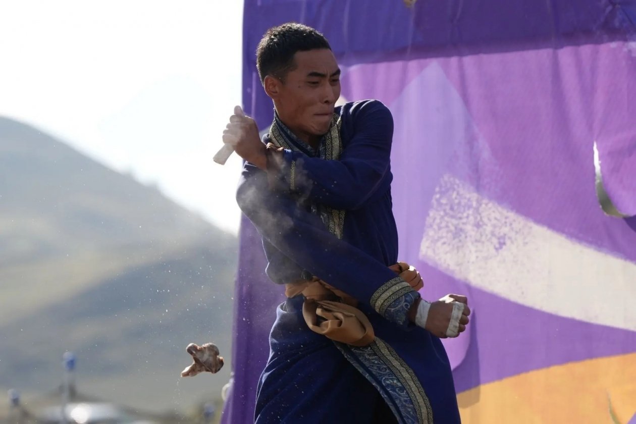 Древние состязания &quothэер шаалган&quot включили в программу &quotСур-Харбан&quot в Приангарье Пресс-служба правительства Иркутской области