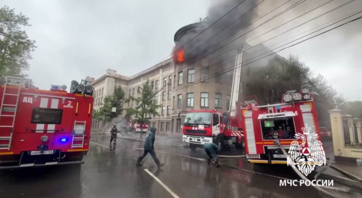 Пожар в здании Иргиредмета в Иркутске локализован Пресс-служба ГУ МЧС России по Иркутской области