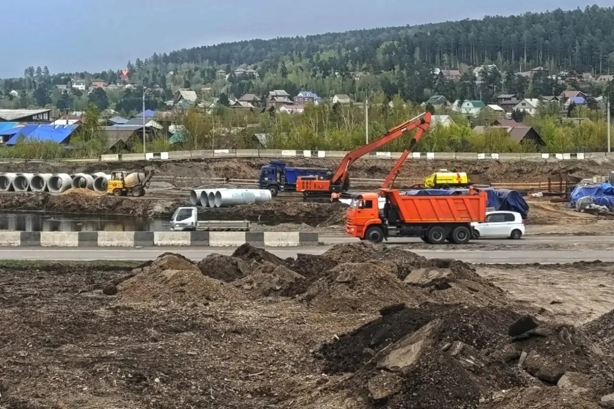 В мае подрядная организация уже приступила к дорожным работам с 6-го по 11-км пути пресс-служба областного правительства