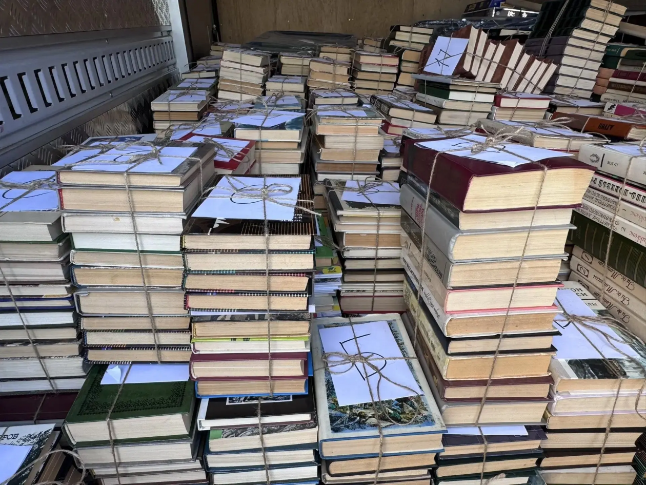 4 тысяч книг в дорогу: ТВ-3 и Книжный приют отправили экспедицию от Иркутска до Алтая ТВ-3 (16+)